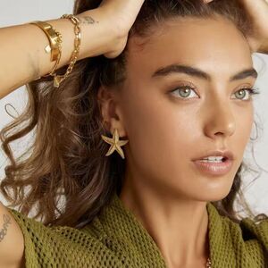 Gold Starfish Earrings